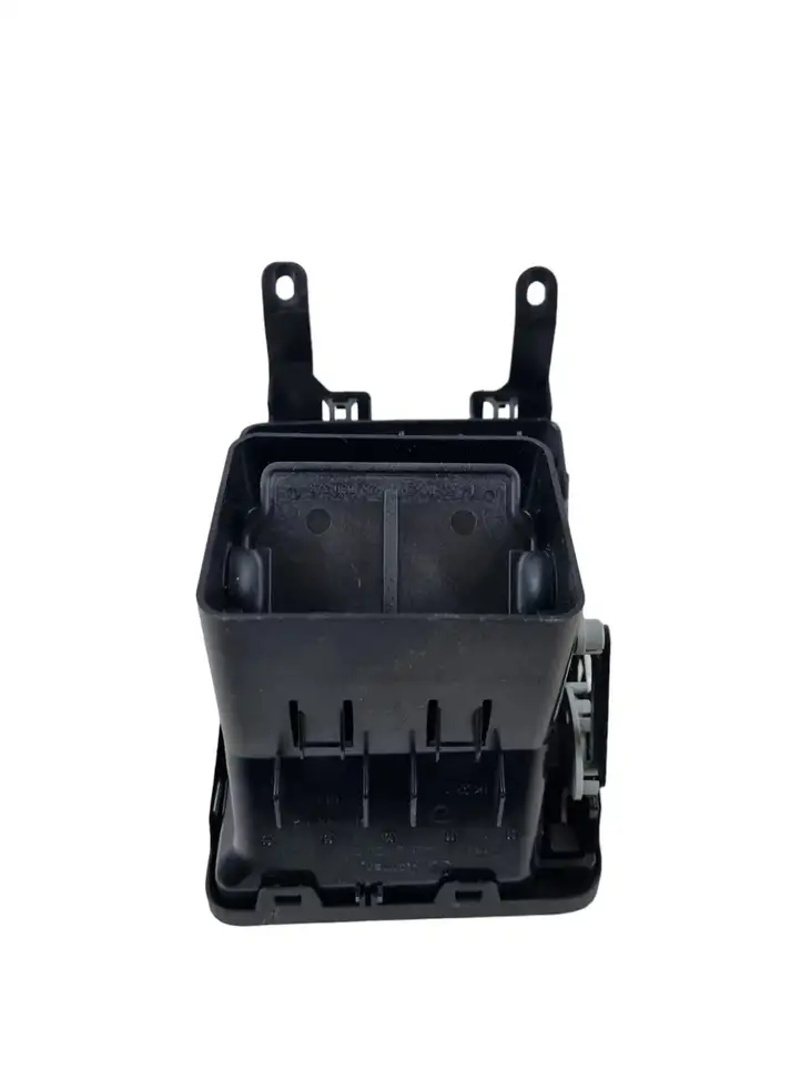Volkswagen Touran II (2010 - 2016) 1T0819704E Боковой воздушный дефлектор — фото 2