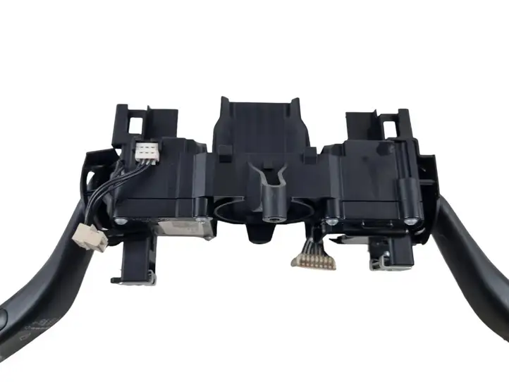 Volkswagen Touran II (2010 - 2016) 5K0953502M Кнопки на рулевом колесе — фото 2