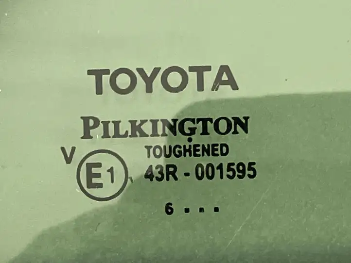 Toyota Auris E180 (2012 - 2018) 43R001595 Заднее боковое стекло — фото 3