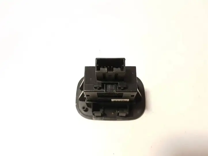Nissan X-Trail T32 (2014 - 2021) 9882 Кнопка закрытия крышки багажника — фото 5