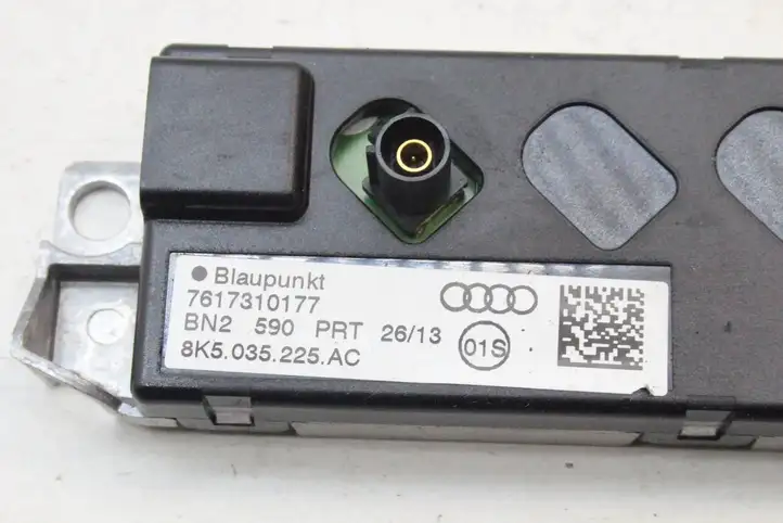 Audi A4 S4 B8 8K (2011 - 2015) 8K5035225AC Усилитель антенны — фото 4