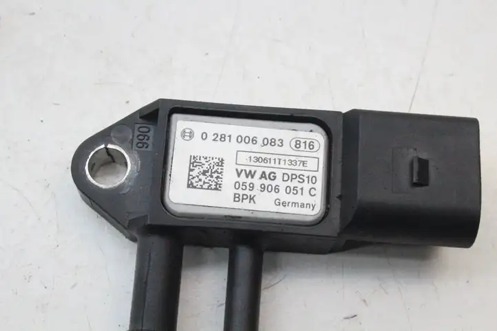 Audi A4 S4 B8 8K (2011 - 2015) 059906051C Датчик давления выхлопных газов — фото 4