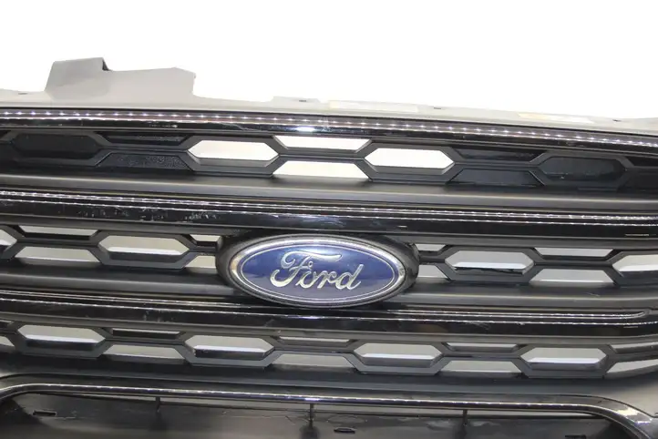 Ford Ecosport (2018 - ) GN1517B968EW Вентиляционная решетка кузова — фото 5