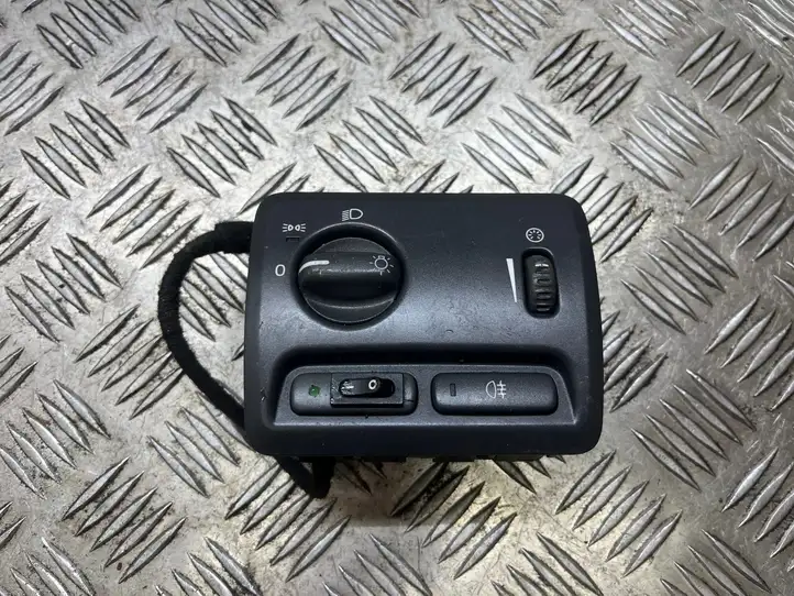 Volvo S60 (2000 - 2004) M6L32700156 Включатель фонарей — фото 1