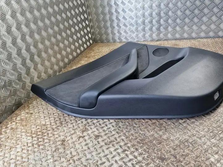 Tesla Model Y (2019 - 2024) 169729599G Обшивка задней двери — фото 9