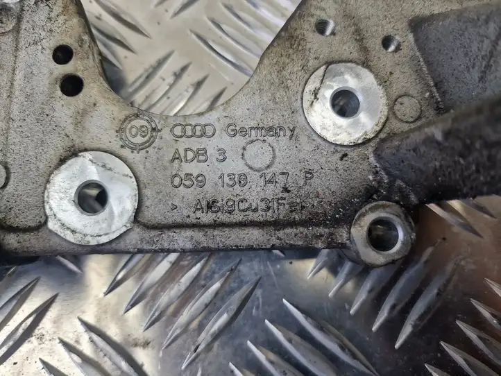 Audi A6 S6 C6 4F (2008 - 2011) 059130147P Кронштейн топливного насоса — фото 2