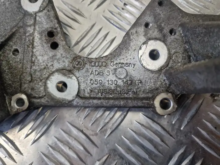 Audi A6 S6 C6 4F (2008 - 2011) 059130147P Кронштейн топливного насоса — фото 2