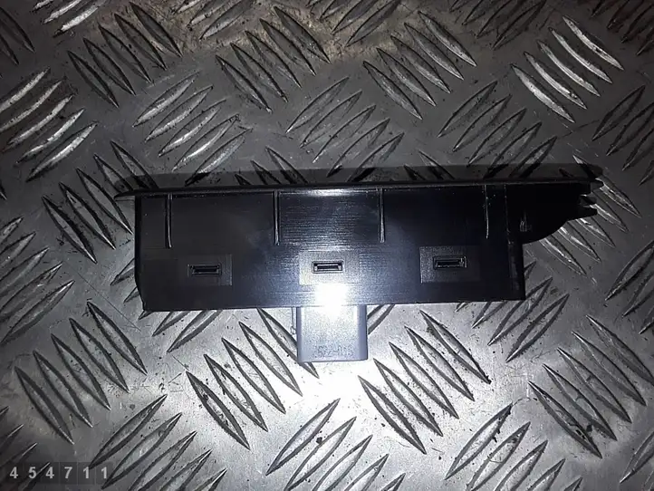 Skoda Yeti (5L) (2009 - 2012) 1z0959858b Блок кнопок стеклоподъемников — фото 3