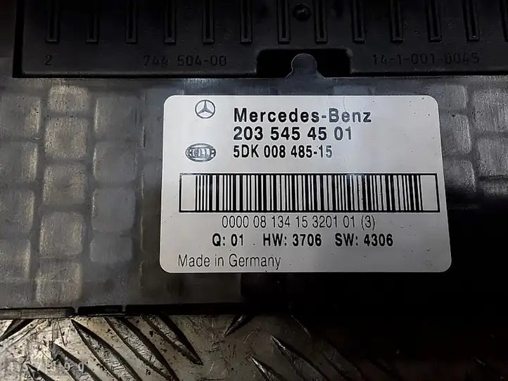 Mercedes-Benz CLC CL 203 (2008 - 2011) 2035454501 Блок предохранителей — фото 5
