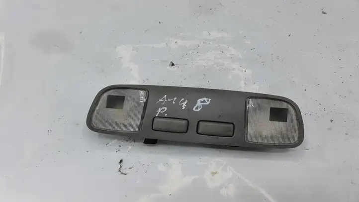 Toyota Avensis Verso (2001 - 2004) Передняя подсветка — фото 1