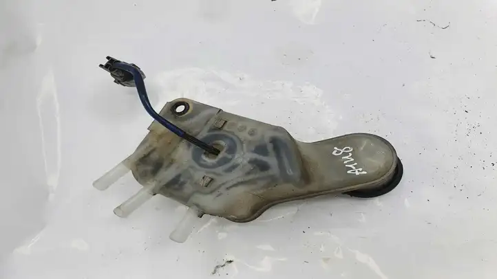Toyota Avensis Verso (2001 - 2004) Бачок тормозной жидкости — фото 2