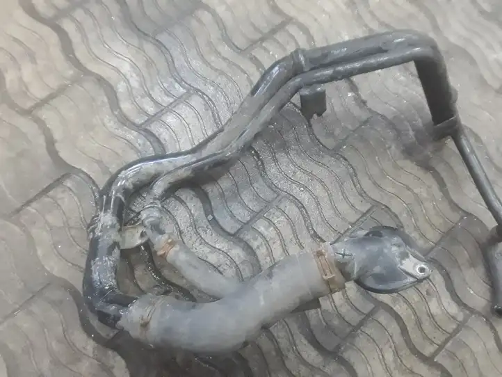 Volkswagen Crafter (2006 - 2016) Трубка подачи воздуха — фото 2
