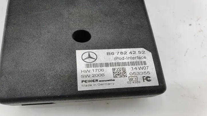 Mercedes-Benz E W211 (2002 - 2009) B67824252 Блок GSM — фото 3