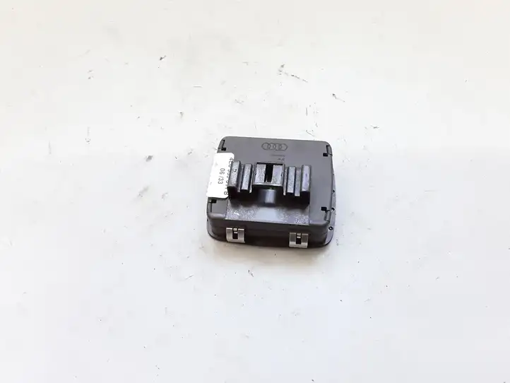 Audi Q7 4L (2005 - 2009) 4L0959511B Кнопка закрытия крышки багажника — фото 2