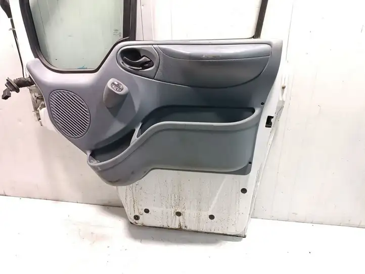 Ford Transit (2006 - 2013) Дверь — фото 7