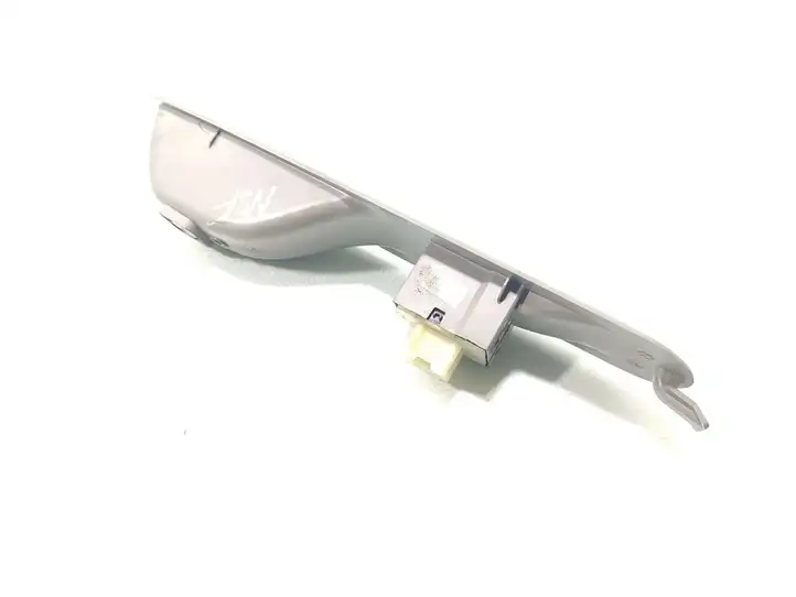 Renault Zoe (2012 - ) 829506827R Кнопка стеклоподъемников — фото 2
