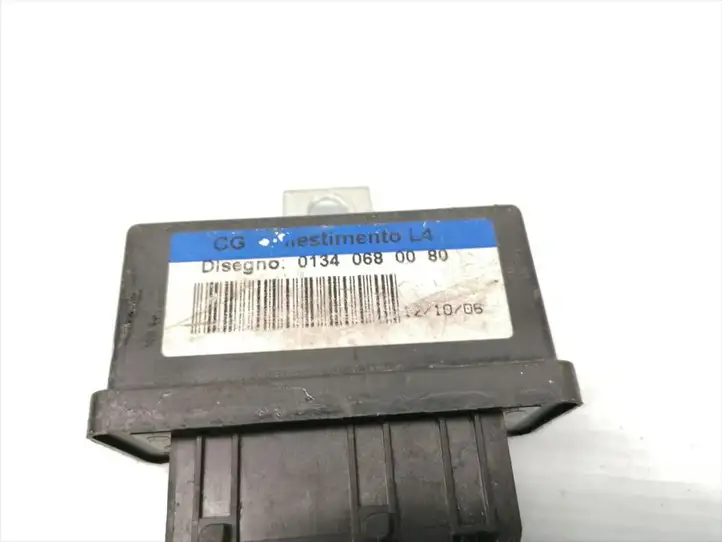 Fiat Ducato (2007 - 2014) 01340680080 Реле насоса горючего — фото 4