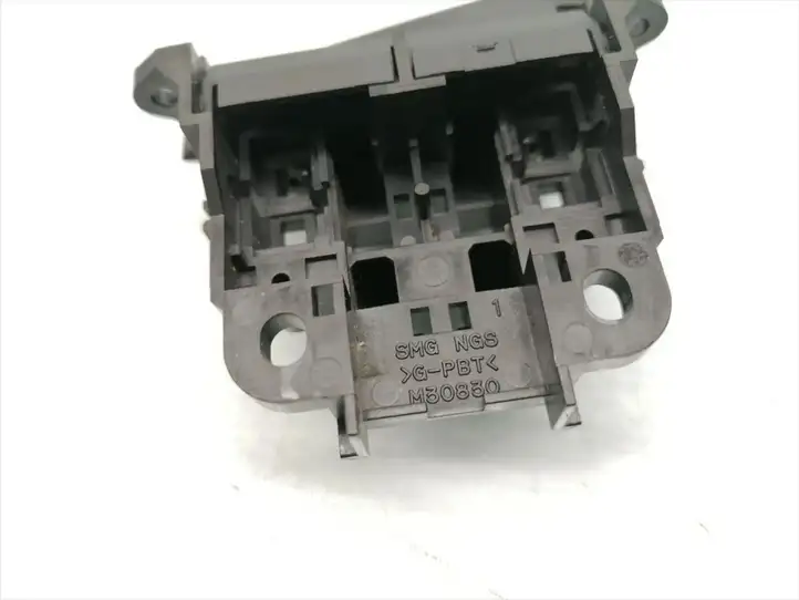 Honda Jazz (2008 - 2014) M30830 Кнопки на рулевом колесе — фото 3