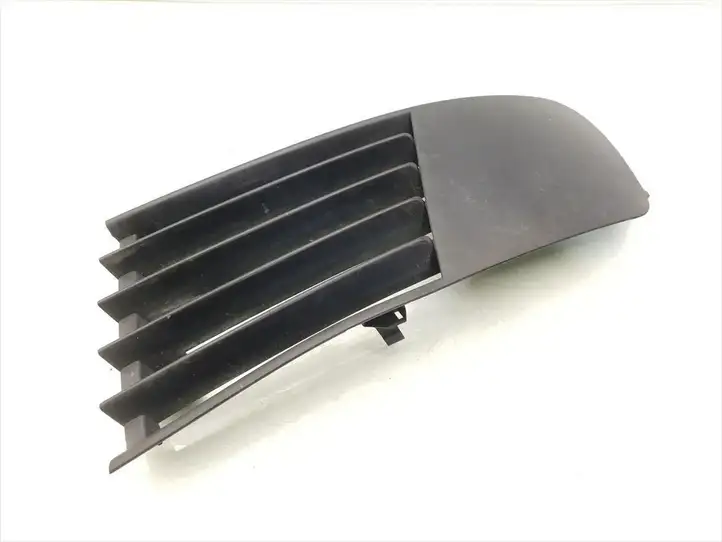 Seat Ibiza III (6L) (2002 - 2008) 6L0853665 Решетка противотуманной фары — фото 1