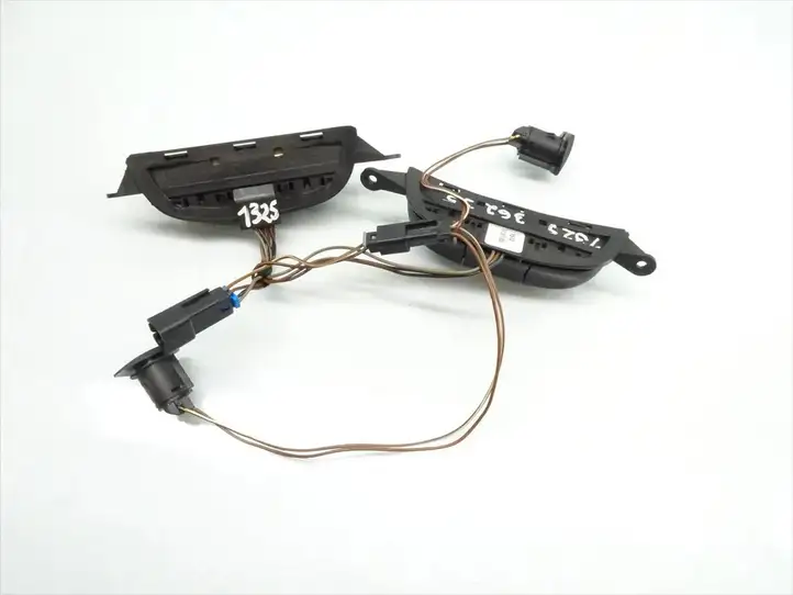 Opel Astra G (1998 - 2004) 561159 Кнопки на рулевом колесе — фото 2