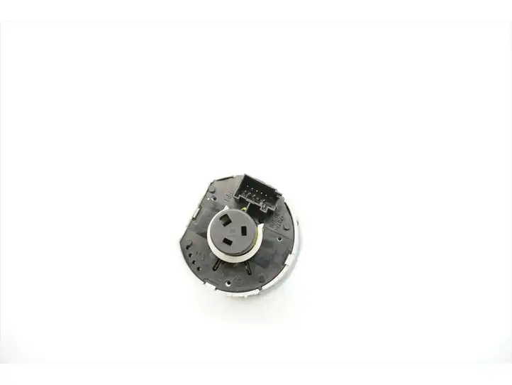 Skoda Octavia Mk2 (1Z) (2004 - 2013) 1Z0941431C Включатель фонарей — фото 4