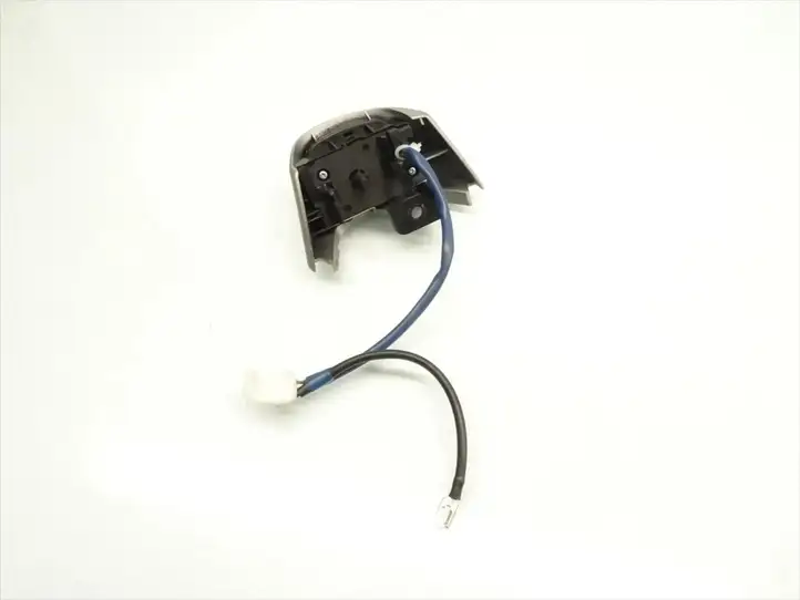Toyota Yaris (2005 - 2009) Кнопки на рулевом колесе — фото 2