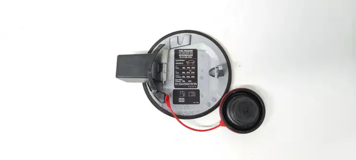 Opel Corsa D (2010 - 2014) 13183307 Крышка топливного бака — фото 2