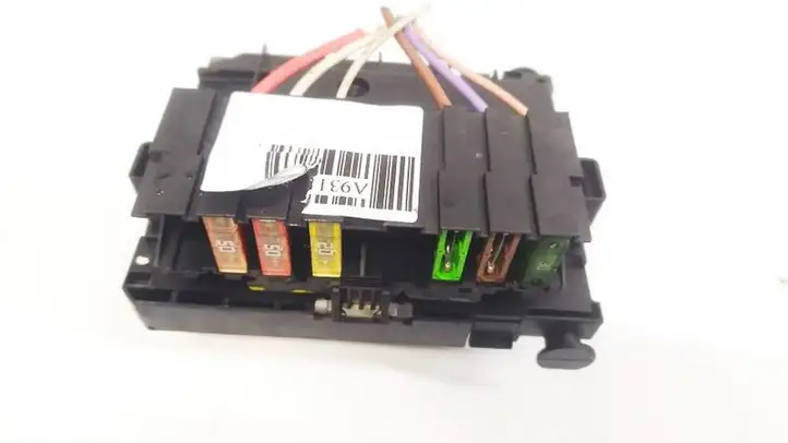 Citroen C4 Picasso (2006 - 2013)  9661708080 Ящик предохранителей (комплект)