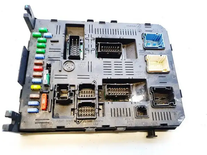 Peugeot 407 (2004 - 2011)  9663510580 Ящик предохранителей (комплект)