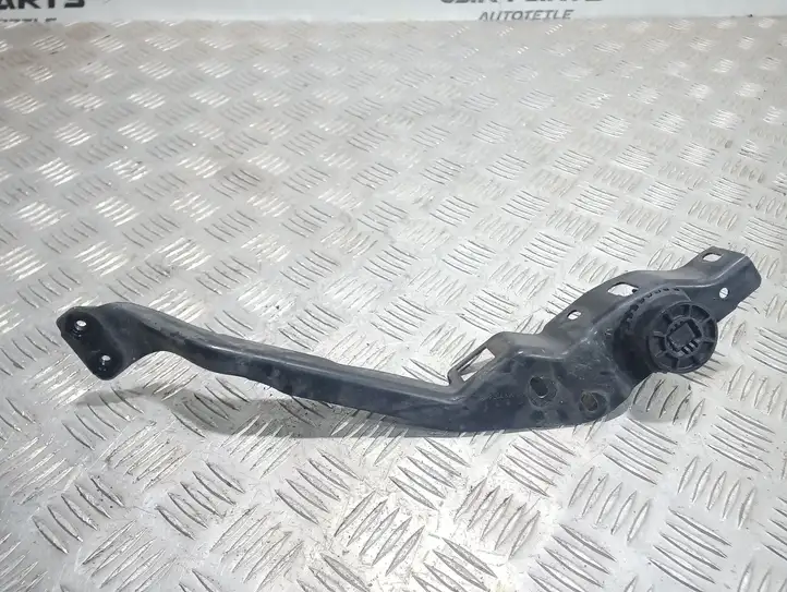 Mercedes-Benz C W204 (2007 - 2014) 204620595 Кронштейн переднего бампера — фото 1