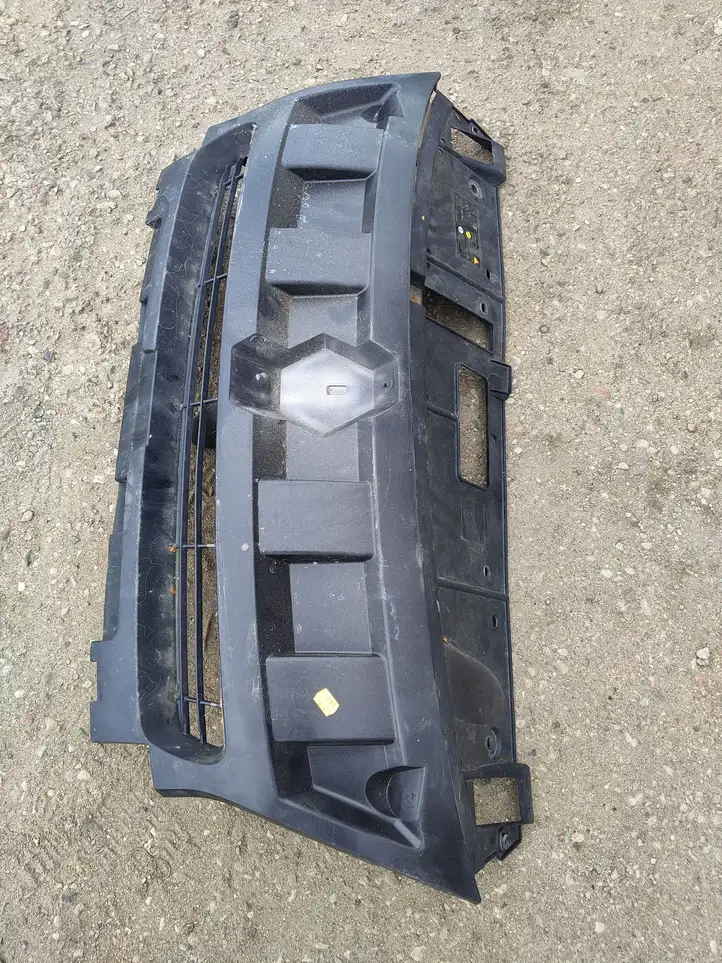 Renault Scenic III - Grand scenic III (2009 - 2016) 620360003R Верхняя решетка радиатора — фото 1