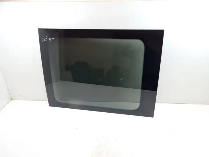 Ford Transit   GK31B29740B Боковое стекло в середине кузова