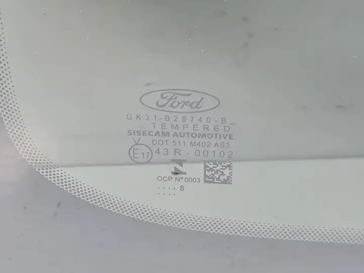Ford Transit   GK31B29740B Боковое стекло в середине кузова