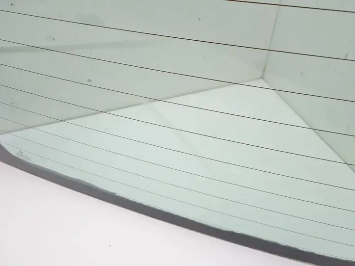 Volkswagen Transporter-Caravelle (2003 - 2009)  43R001057 Стекло дверей багажника