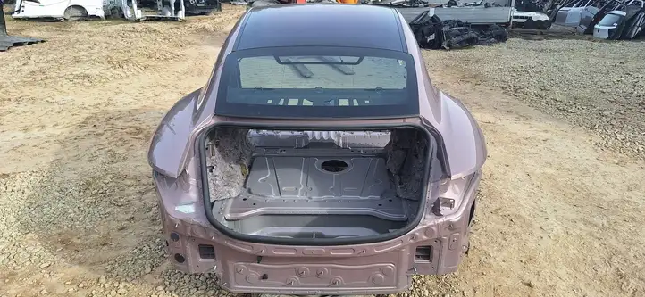Porsche Taycan 9J1 (2019 - ) Задняя часть кузова — фото 6