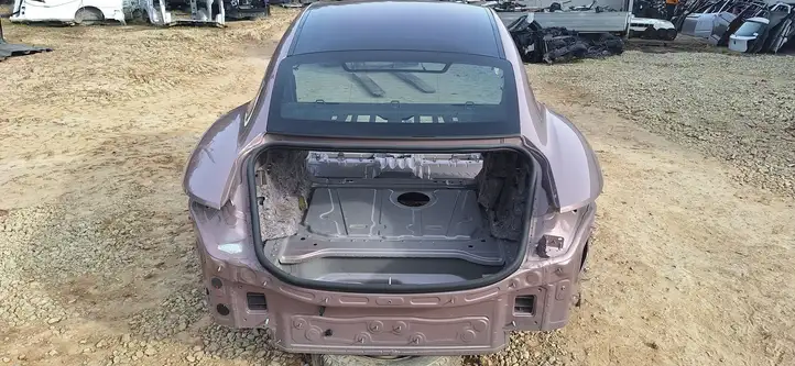 Porsche Taycan 9J1 (2019 - ) Задняя часть кузова — фото 7