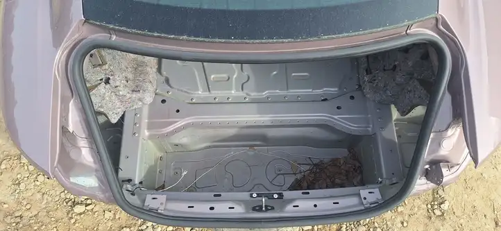 Porsche Taycan 9J1 (2019 - ) Задняя часть кузова — фото 13