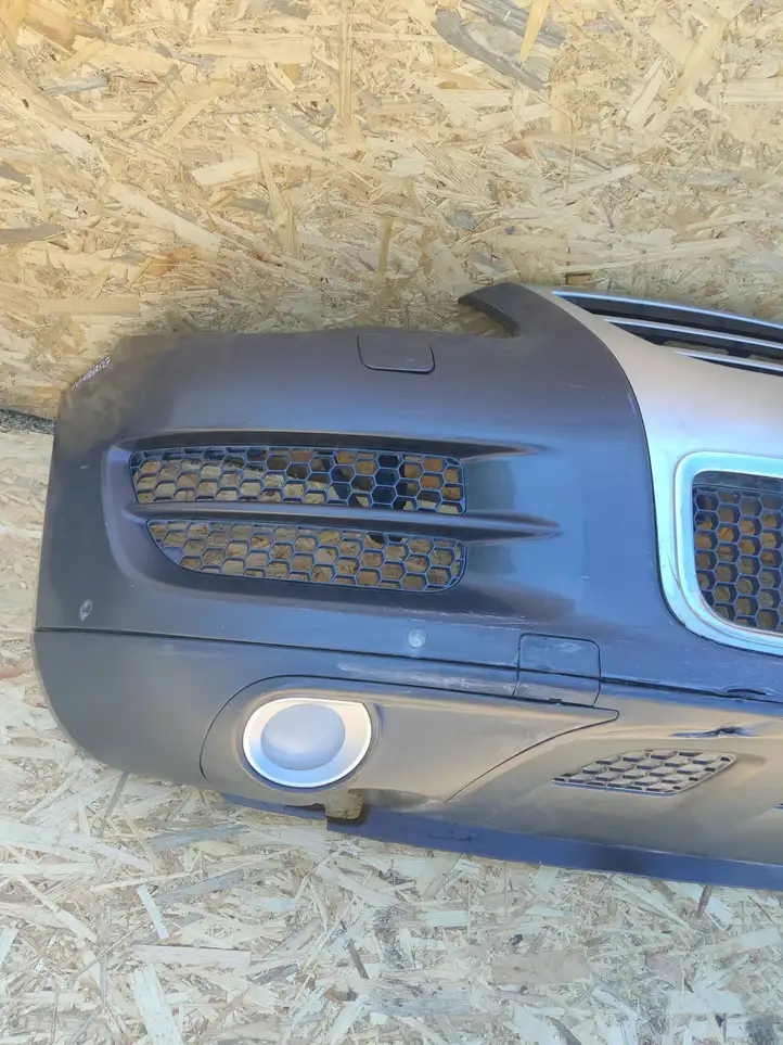 Volkswagen Touareg I    Передний бампер