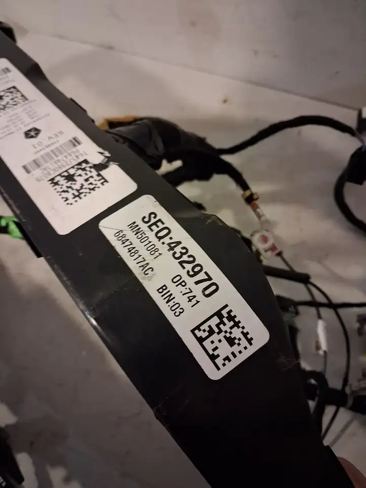 Dodge Ram (2018 - ) 68474817AC Прочая электропроводка — фото 6
