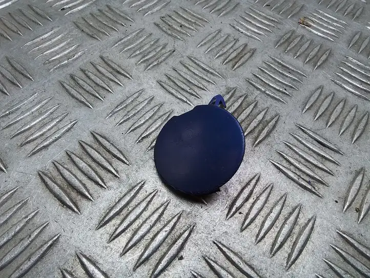 Mazda 6. (2002 - 2005)  GJ6A50A11 Крышка петли вытягивания