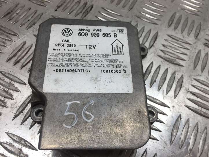 6Q0909605B Volkswagen Golf IV Oro pagalvių valdymo blokas