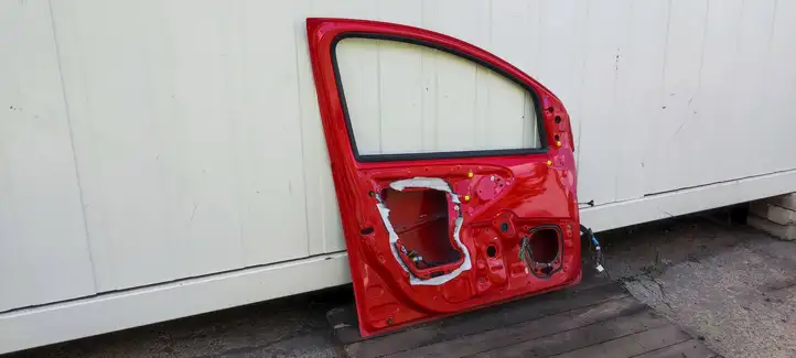 Toyota Aygo AB10 (2005 - 2008) Дверь — фото 3