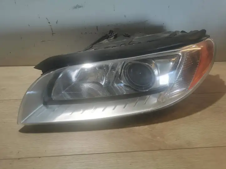 Volvo S80 (2006 - 2009) 31214170 Передняя фара — фото 1