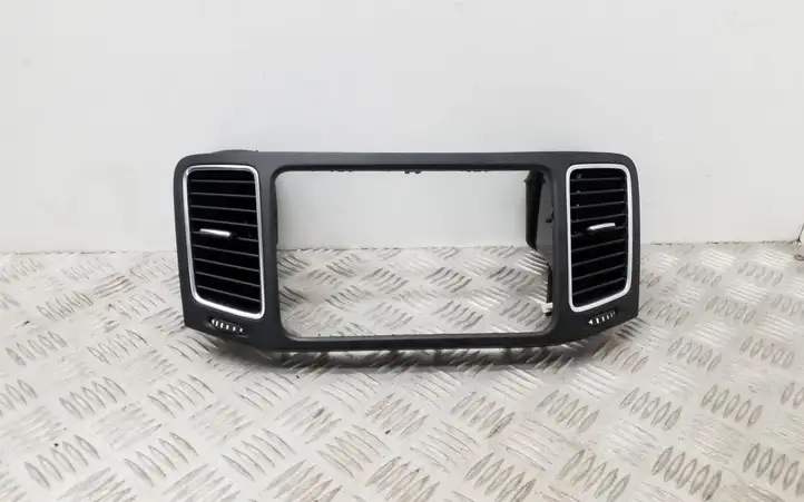 Volkswagen Sharan (2010 - 2015) 7N0858069 Центральный воздушный дефлектор — фото 1
