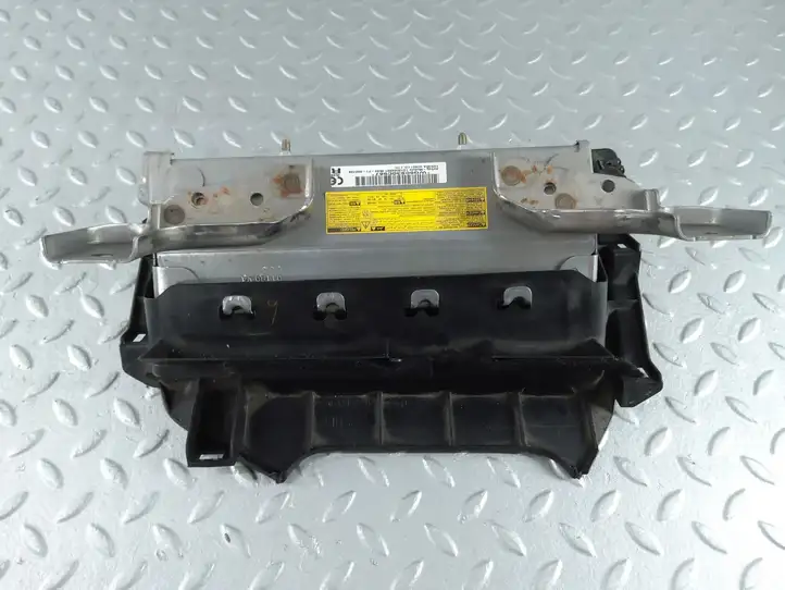 Subaru Outback (BS) (2014 - 2019) TG13D04001 Коленная подушка безопасности — фото 4