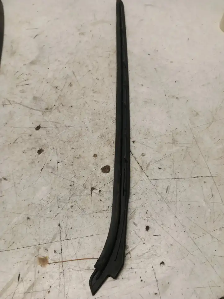BMW 3 F30 F35 F31 (2012 - 2018) 7258188 Накладка стоек лобового стекла — фото 2