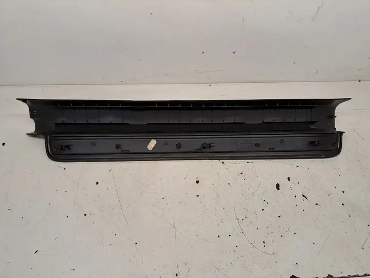 Toyota Avensis T250 (2006 - 2009) 6791405040 Внутренняя отделка переднего порога — фото 4