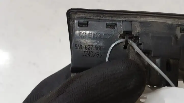 Volkswagen PASSAT B6 (2005 - 2010) 5N0827566 Кнопка закрытия крышки багажника — фото 2