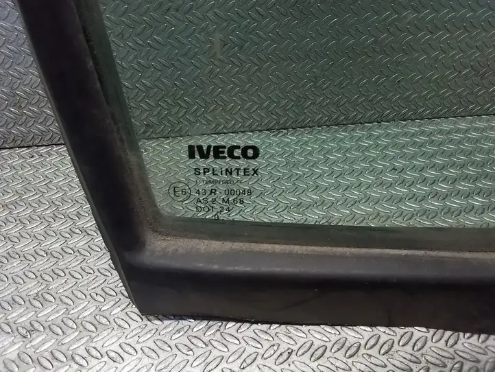 Iveco Daily Daily 30.8 - 9 (1995 - 2008) 43R00048 Форточка двери — фото 2