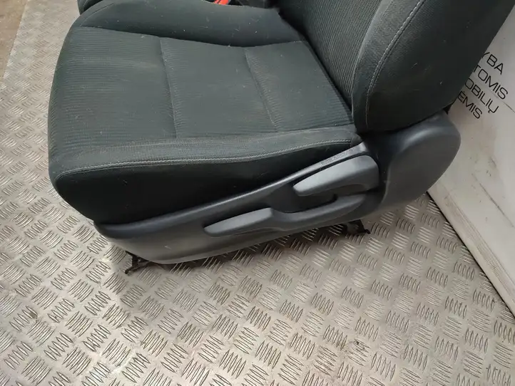 Toyota RAV 4 (XA40) (2012 - 2018) Комплект отделки дверей — фото 8